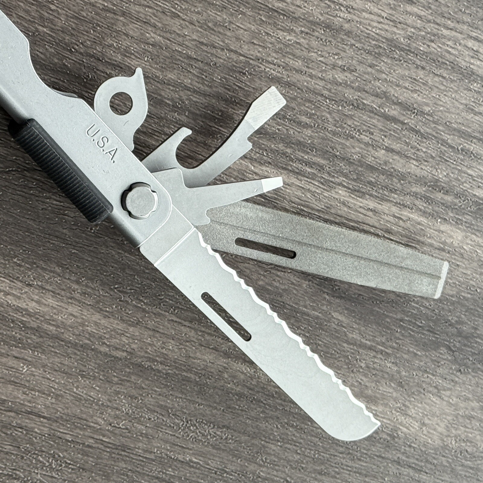 Gerber Fisherman Multi Plier MP600 Gerber Fish Fisherman with Extra Long Pliers