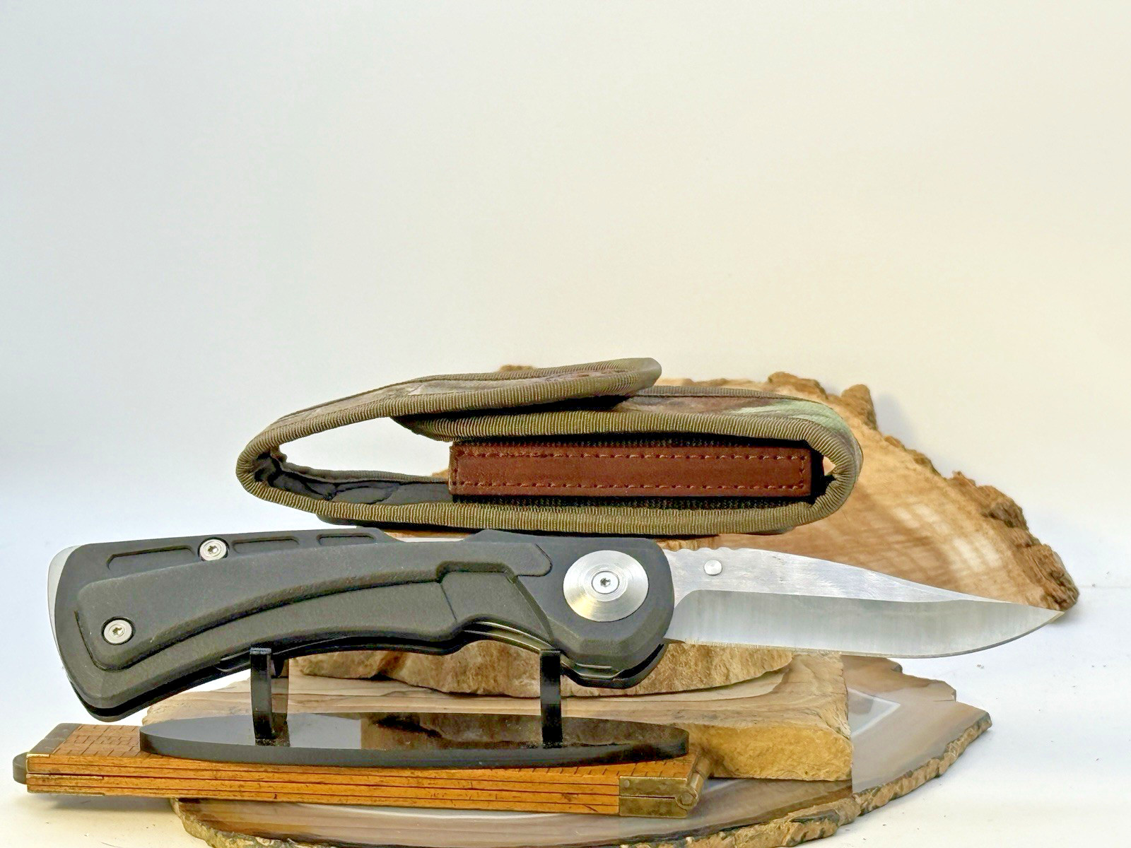 Vintage Leatherman Selway Tactical Knife with original Camo Leather Case–274.26