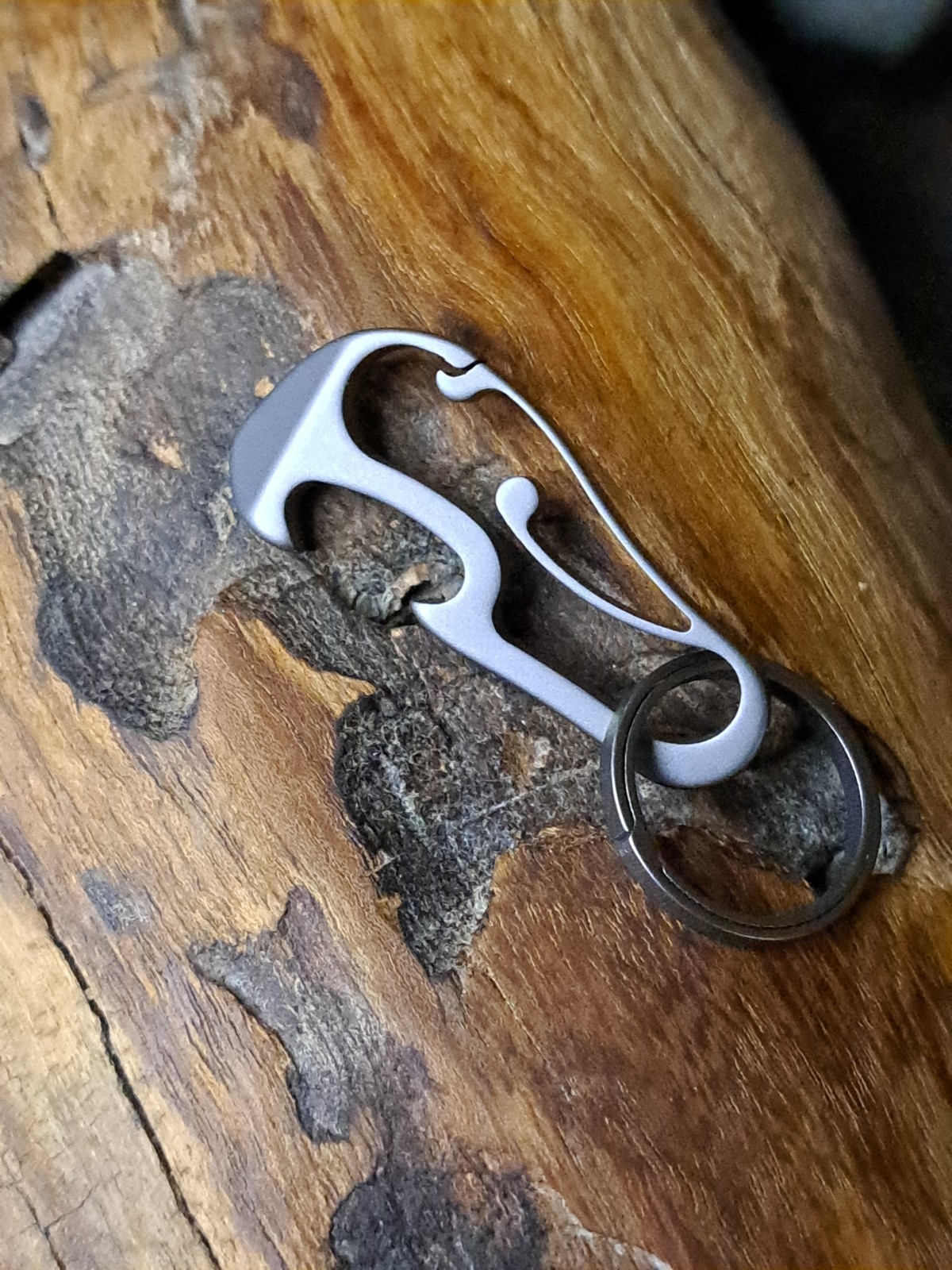 Pro Mini Minimalist Titanium Carabiner Keychain With 20mm Titanium Keyring
