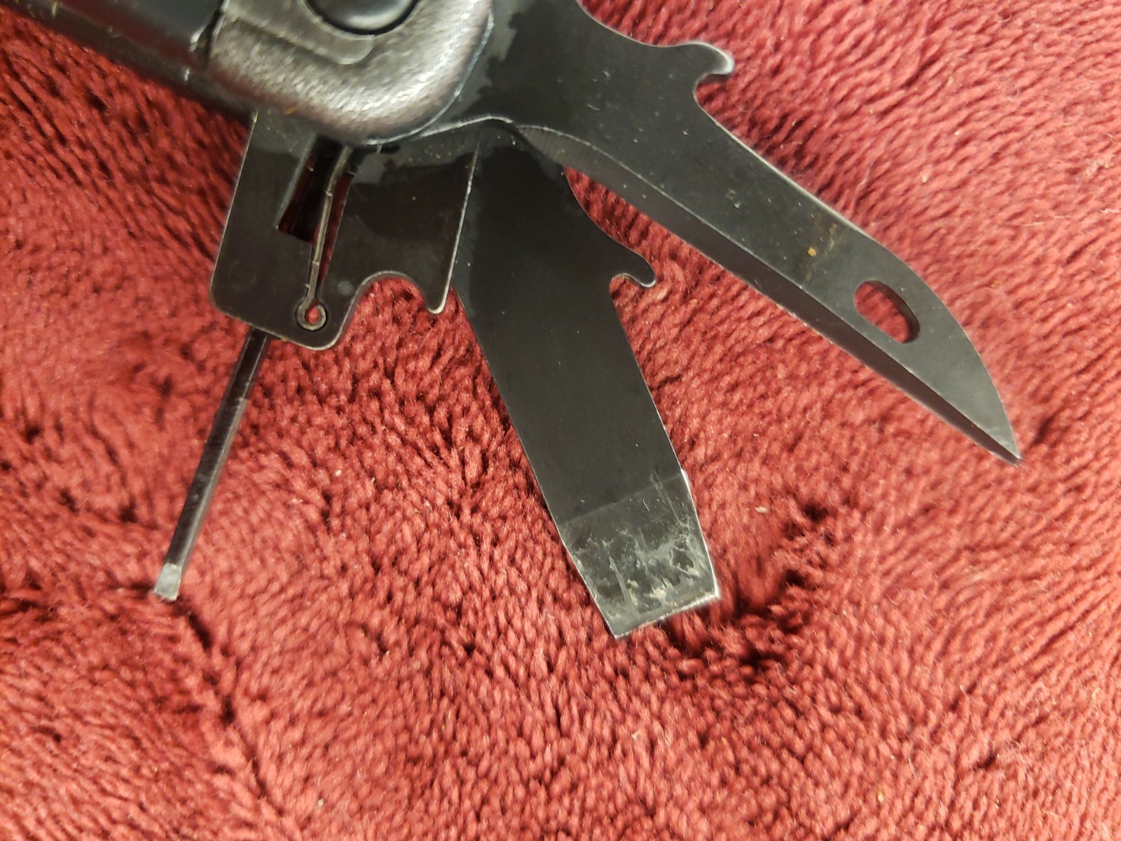 Leatherman Surge Black Multi Tool with Saw not File SANDI Engraved