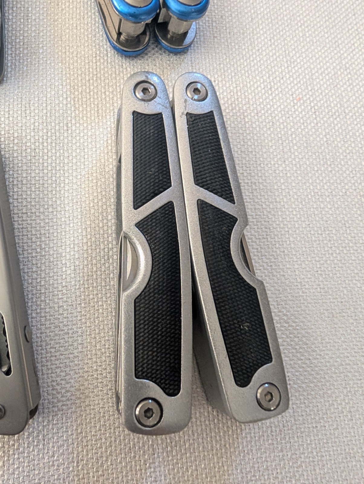 Multi-Tool Lot