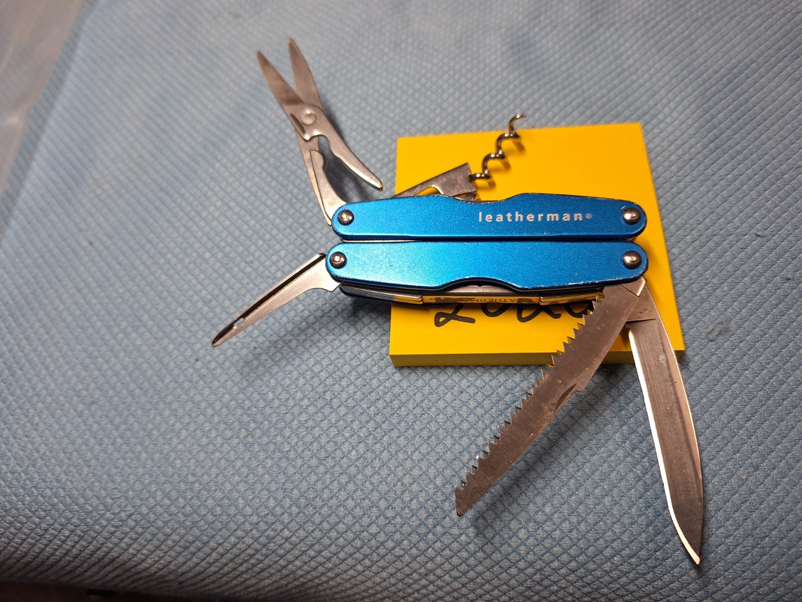 1 Leatherman BLUE CS4 JUICE Multi Tool FISHING Excellent LOC 2020