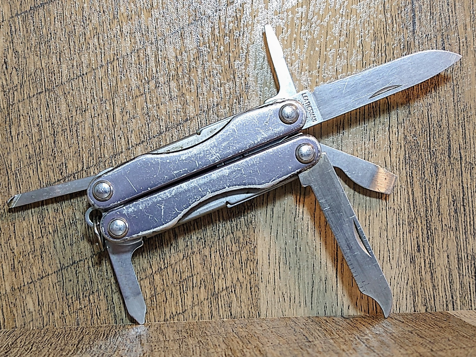 Leatherman SQUIRT S4 GRAY/SILVER Multi-Tool (Retired Model) – All Tools Good!
