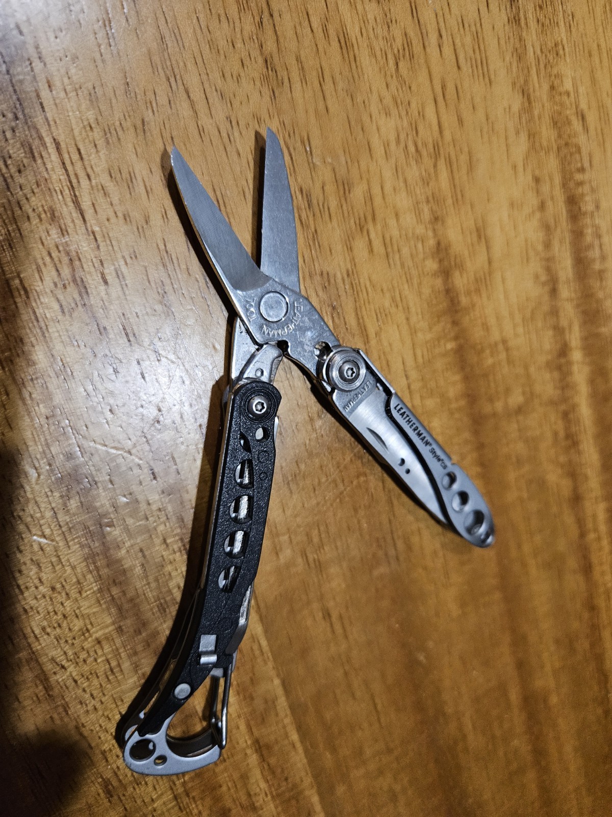 Leatherman Style cs