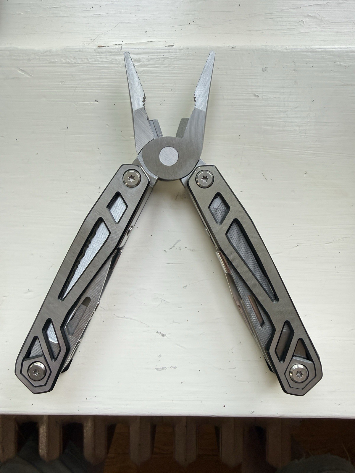 Wetols 21-in-1 Multi-Tool Pocket Knife with Pliers & Bit Set