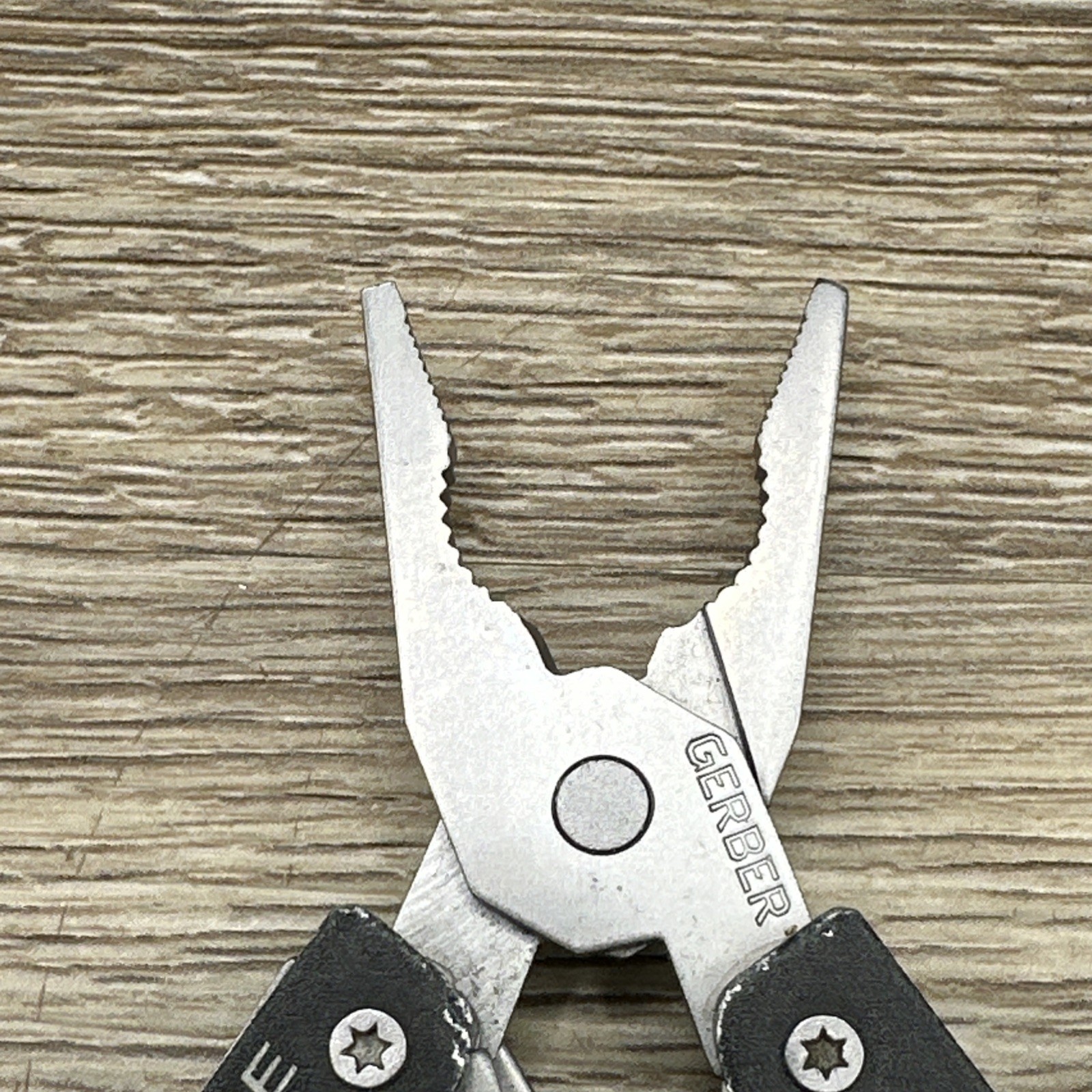 Gerber Vise Multi Tool Multitool Knife Pliers Folding EDC Tool