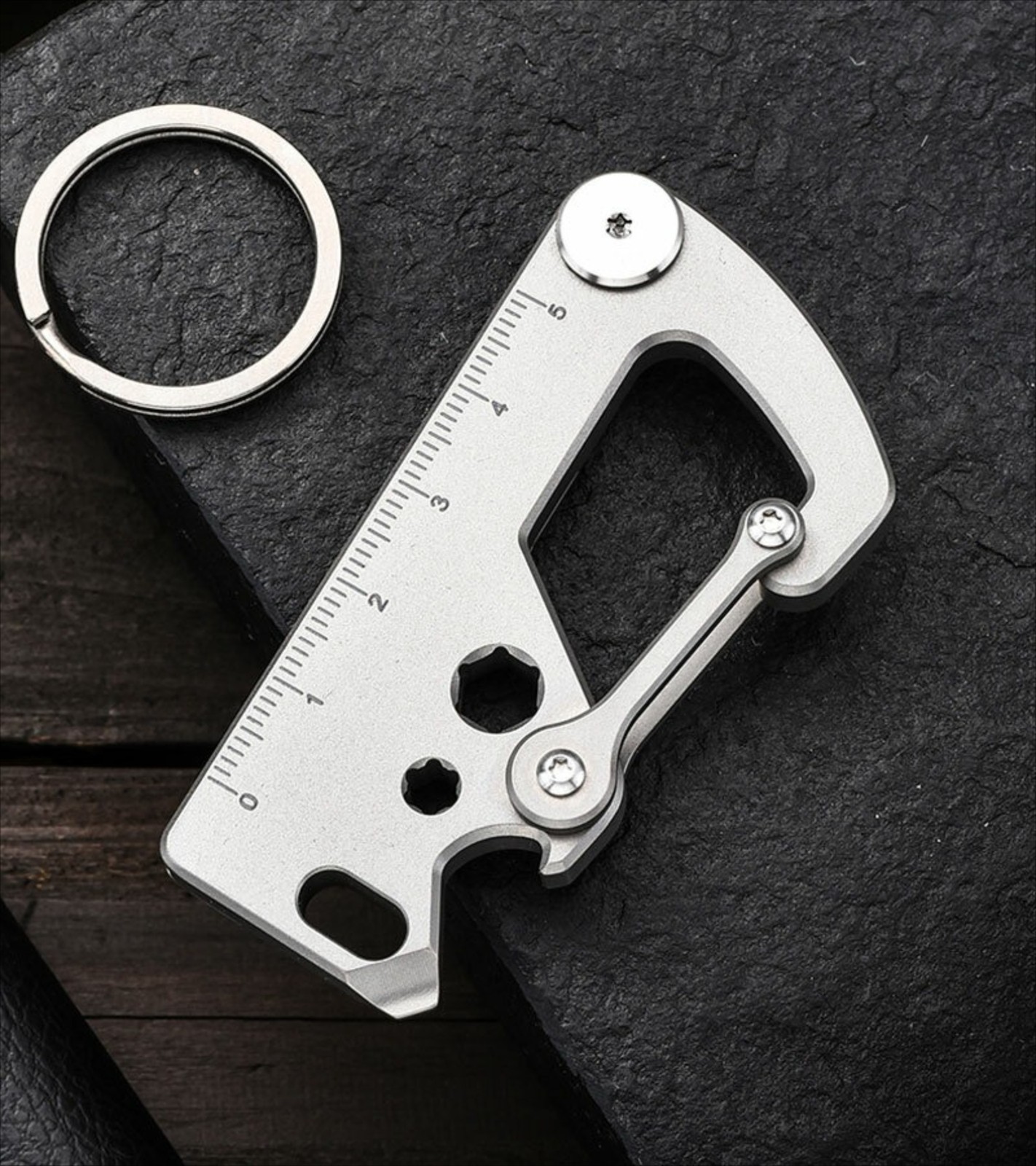 7 in 1 TC4 Lsand Multi Tools Key Chain Carabiner Outdoor Folding Scalpel EDC