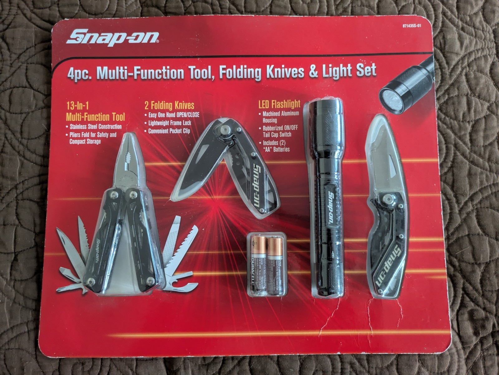 Snap-on Tools 4pc Set 13 in1 Multi-function Tool 2 Folding Knives LED Flashlight