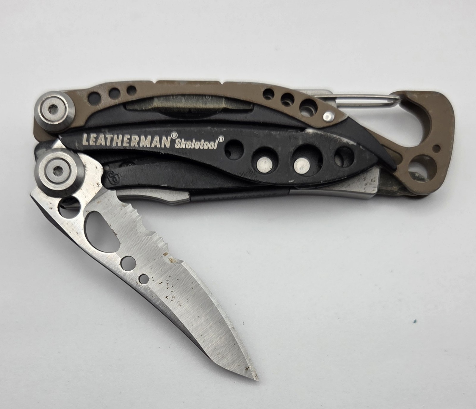 Leatherman Skeletool Coyote Tan multi tool Discontinued L-2