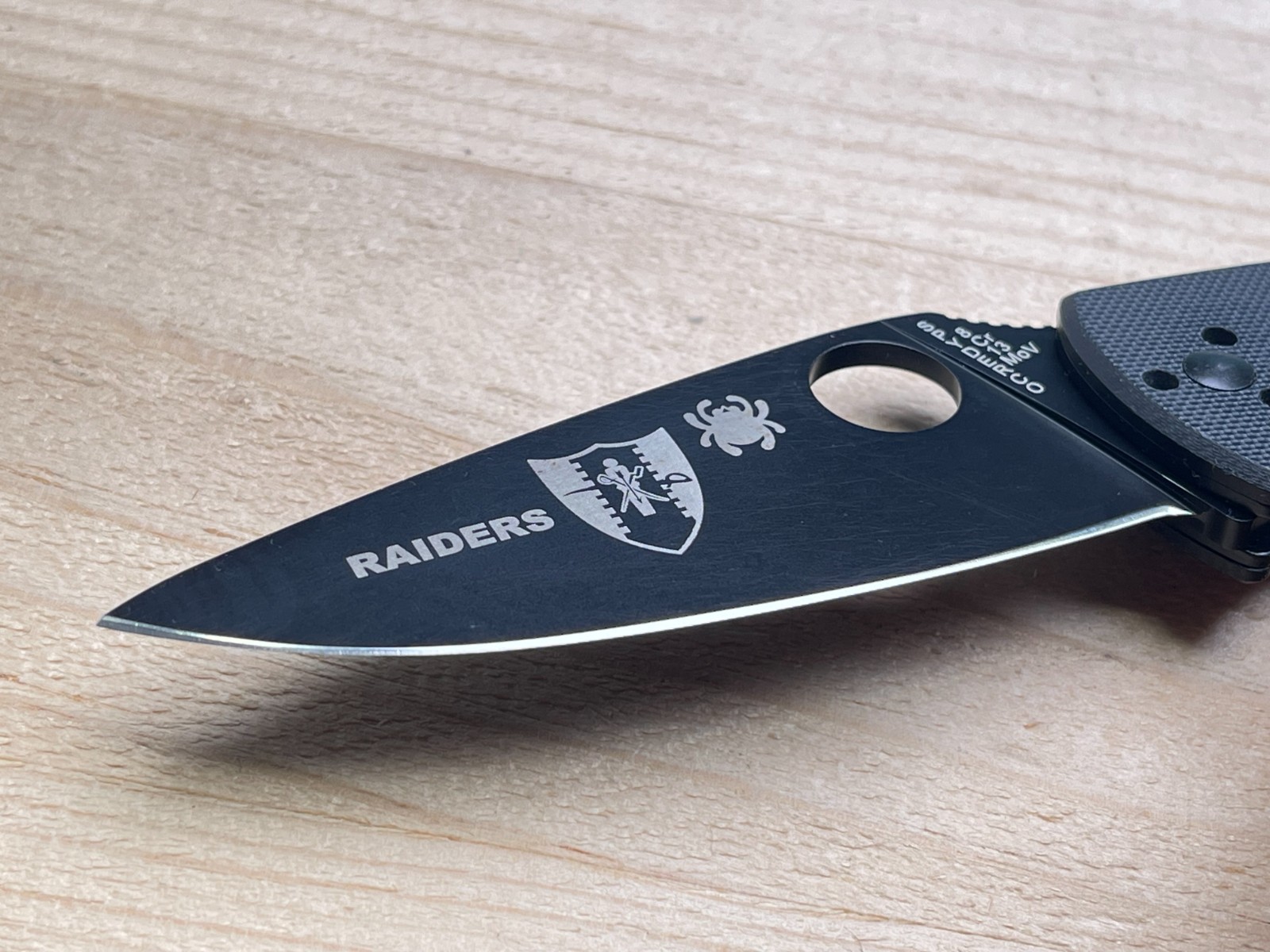 Spyderco Tenacious with Logo Black 8Cr13Mov G-10 Folding Pocket Knife