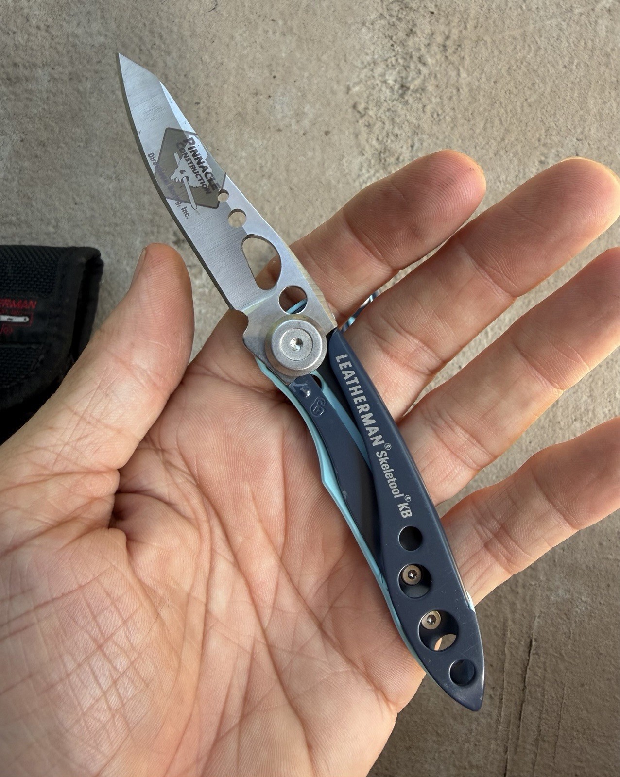 LEATHERMAN SKELETOOL CX & KB NIGHTSHADE MULTI-TOOL & KNIFE IN SHEATH, EXCELLENT!