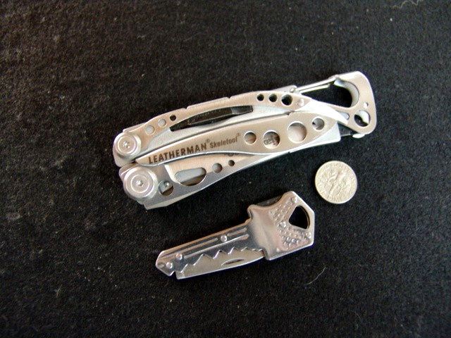 LEATHERMAN SKELETOOL–MULTI TOOL– LOCKING KEY RING KNIFE–EXCELLENT–LOT OF 2