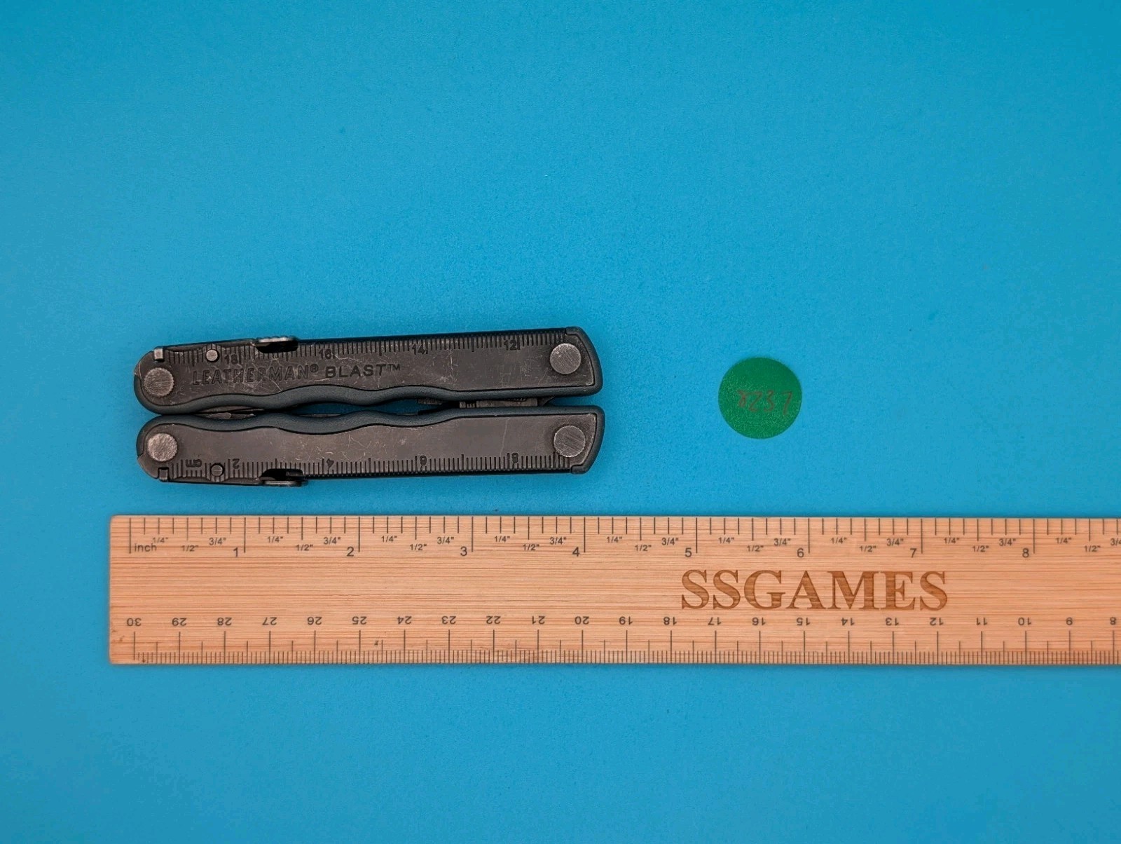 Leatherman BLAST Multi-Tool , Retired Multitool w/ Knife Pliers! BLACK OXIDE!