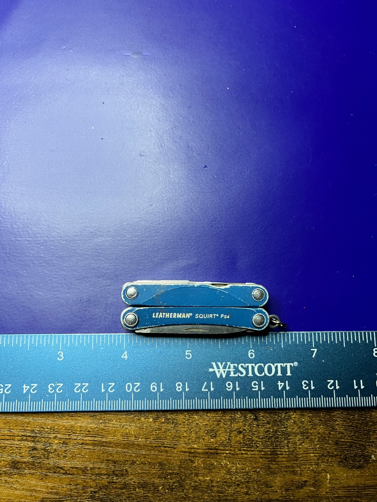 Leatherman Squirt PS4 Multi Tool, Knife, Pliers – Blue