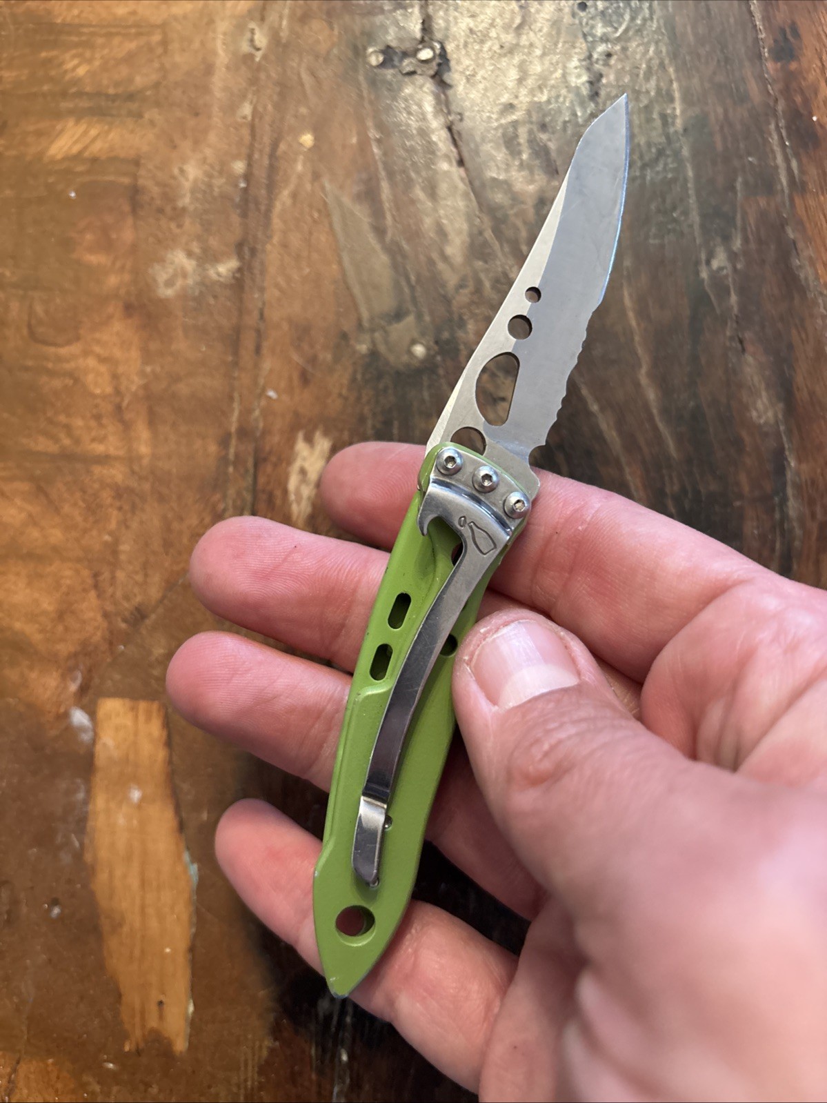 LEATHERMAN Skeletool KBX Multitool, Stainless Steel Lime Green 1/2 Serrated Edge