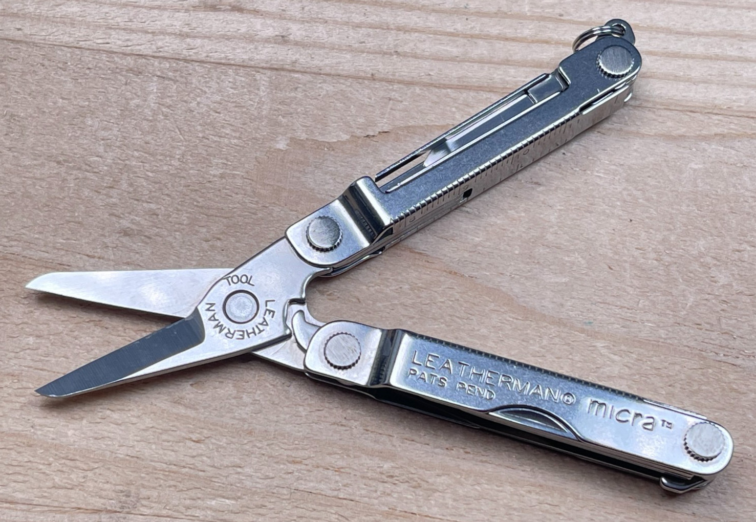 Leatherman Micra Stainless Steel Multi-tool Knife 03/06 Pat Pend. – Very Nice