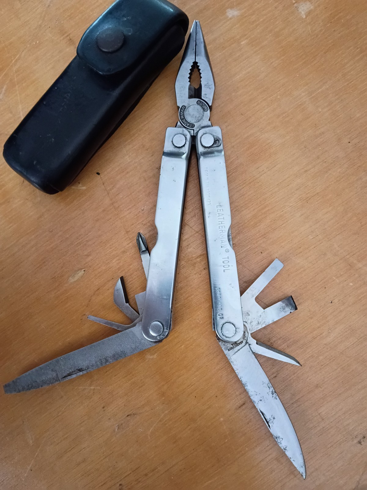 Leatherman tool- original in original sheath