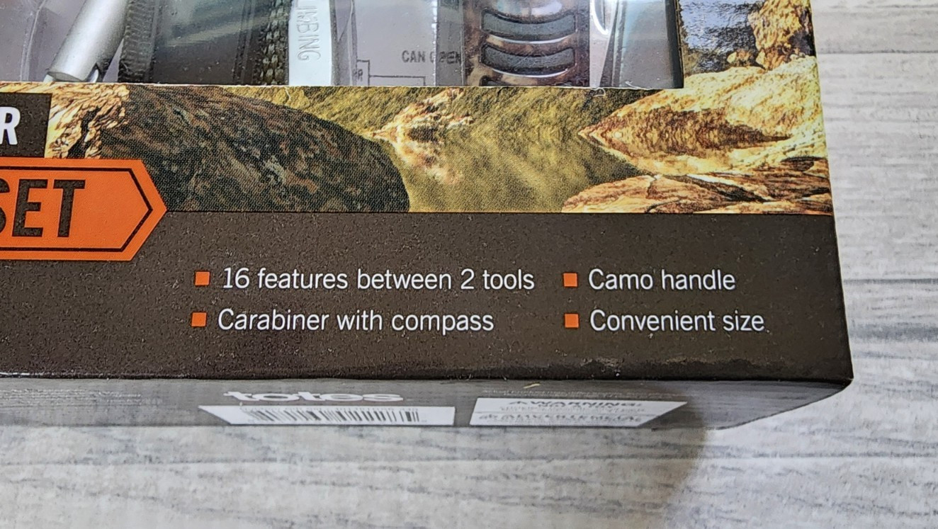 New Outdoor Gift Set by Totes camo multi-function pocket-knife carabiner camper
