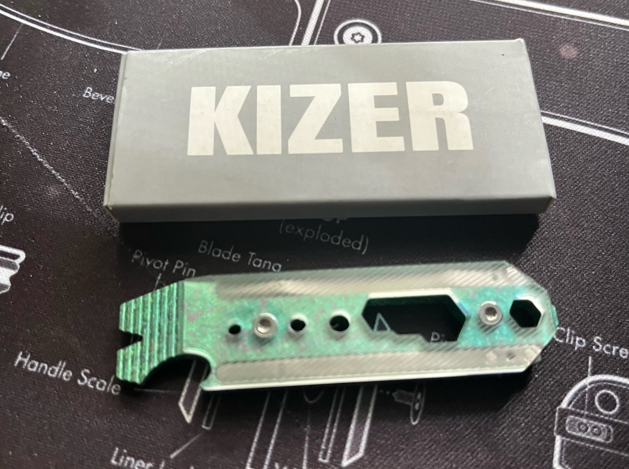 Kizer Pac-Bar Pry Tool Crystallized Titanium 2.79” T122A16 Acrylic Inlay NEW EDC
