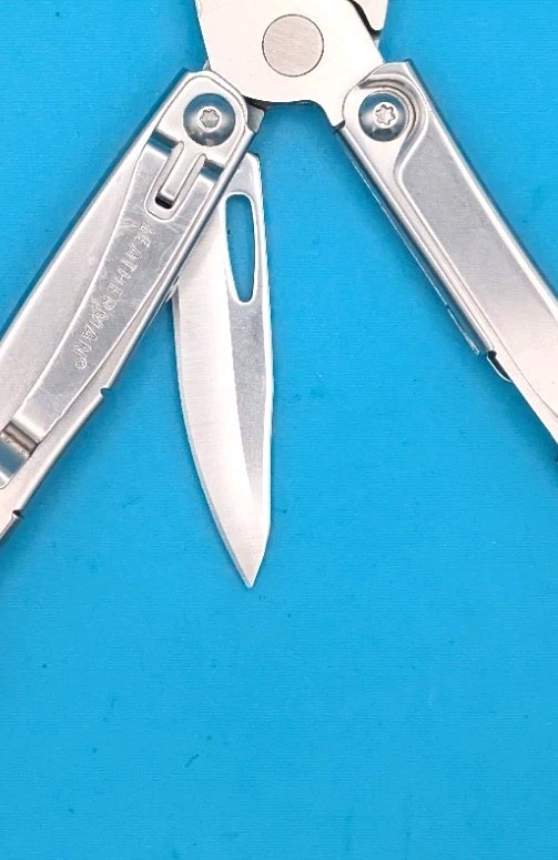 Leatherman Bolster 13 Tool Stainless Steel Multi-Tool!