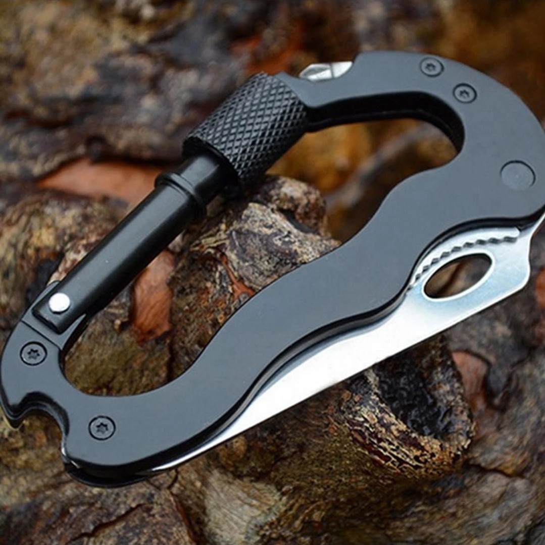 7 In 1 Multifunctional Carabiner Tool EDC Keychain