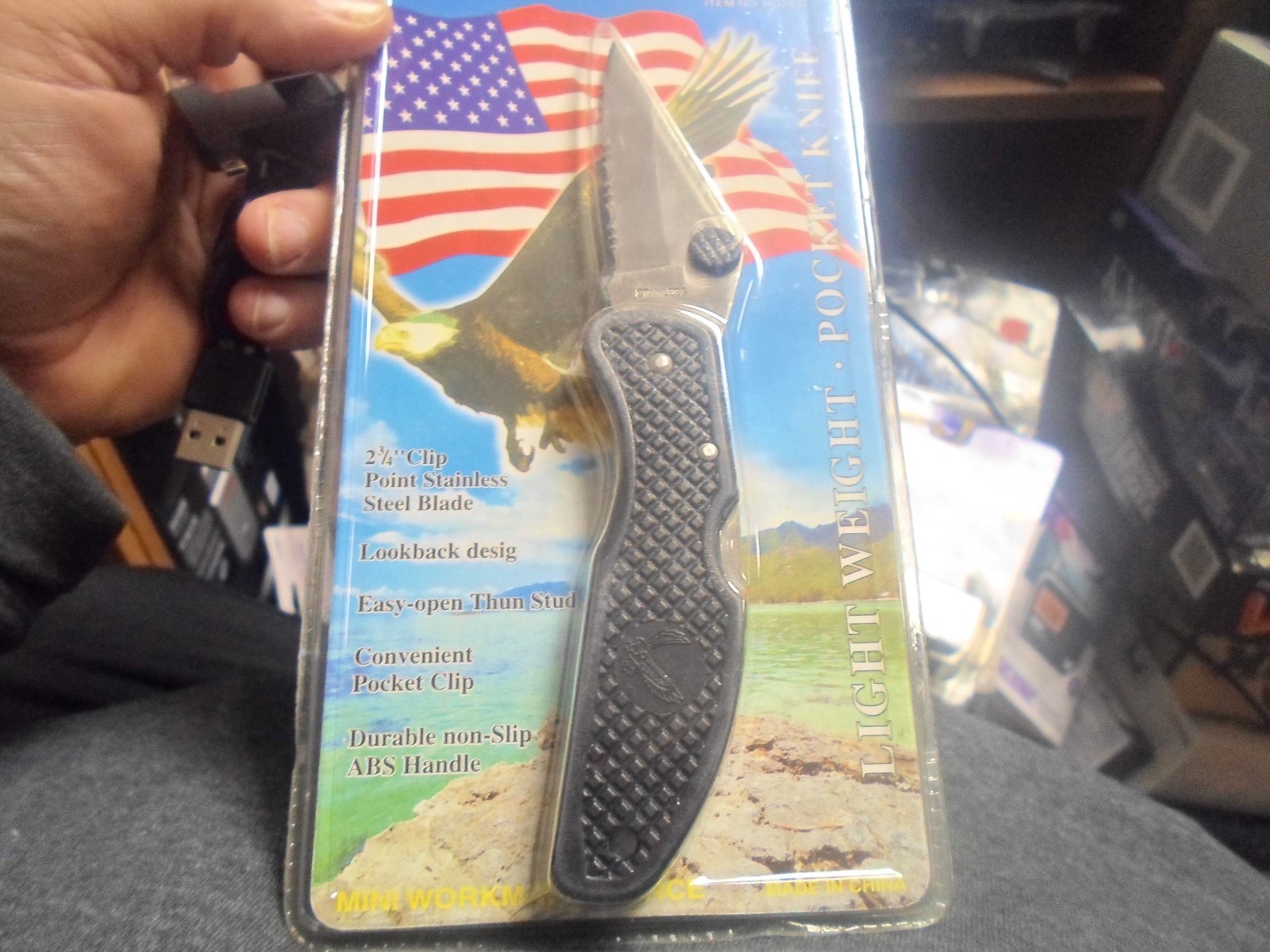 mini workman force light weight pocket knife