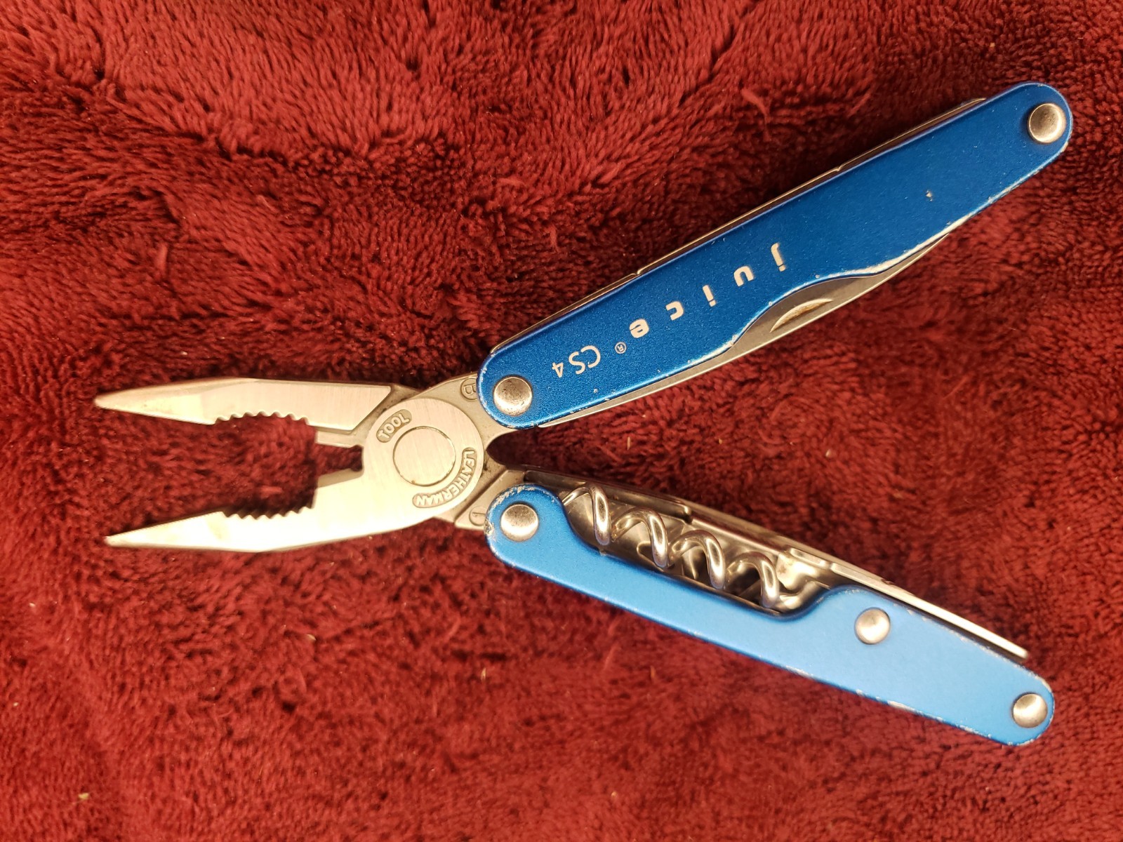 🔪🔪 Leatherman Juice CS4 Multi-Tool Stainless Pliers Multi Tool Blue