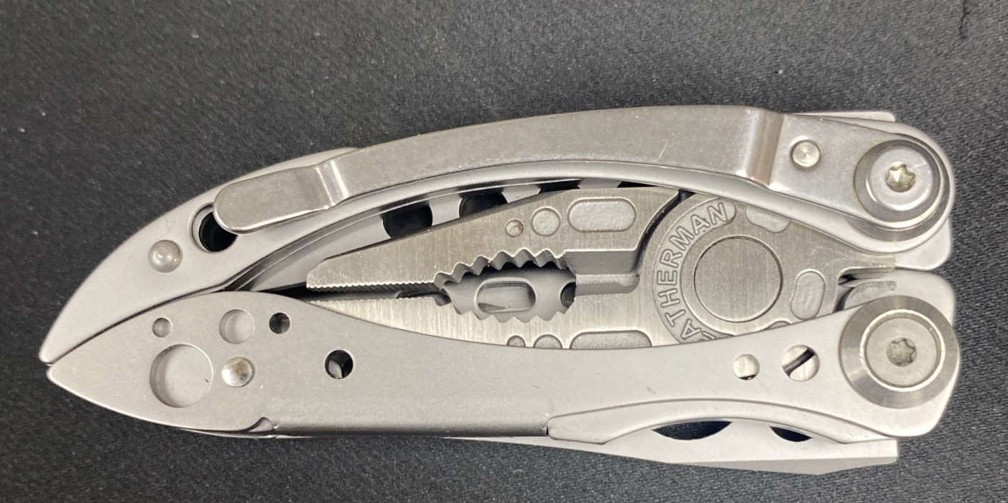 Collectible, Leatherman Freestyle multitool 831078 Discontinued SEE DESCRIPTION