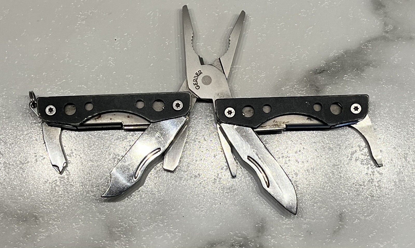 Gerber Clutch Gray Mini Multi Tool Needle nose Plier Wire Cutter Knife File