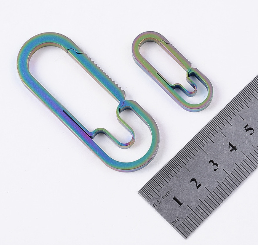 Men’s Metal Alloy Key Holder – Simple Carabiner Style Keychain for Car Keys 1Pcs