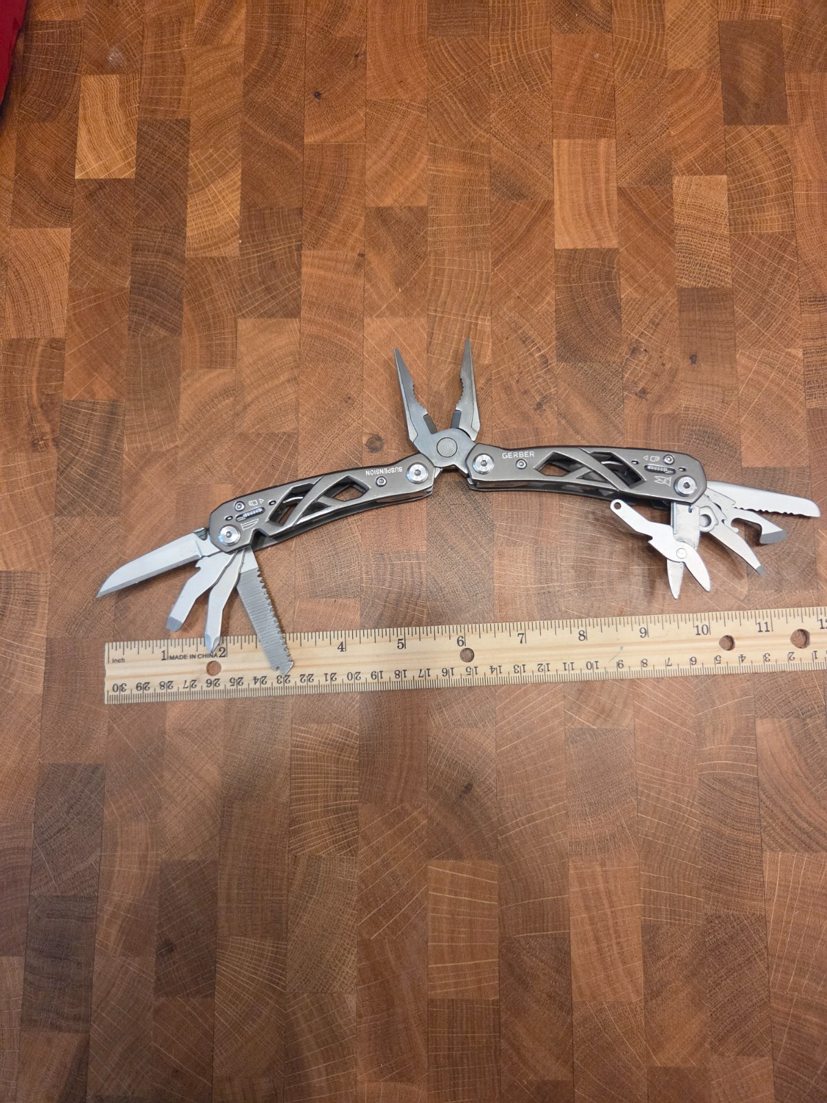 Gerber Gear Suspension 12-in-1 EDC Multi-Plier Multitool Camping & Survival