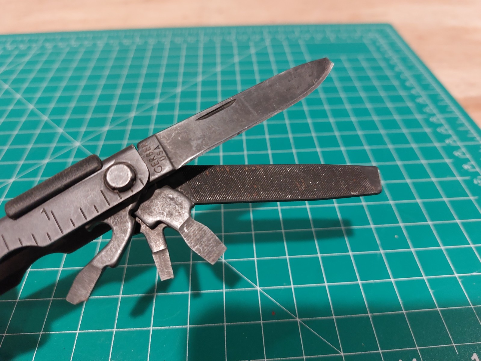 Gerber Multi-plier 600 MP 600 bluntnose Multi Tool Black Fair Shape