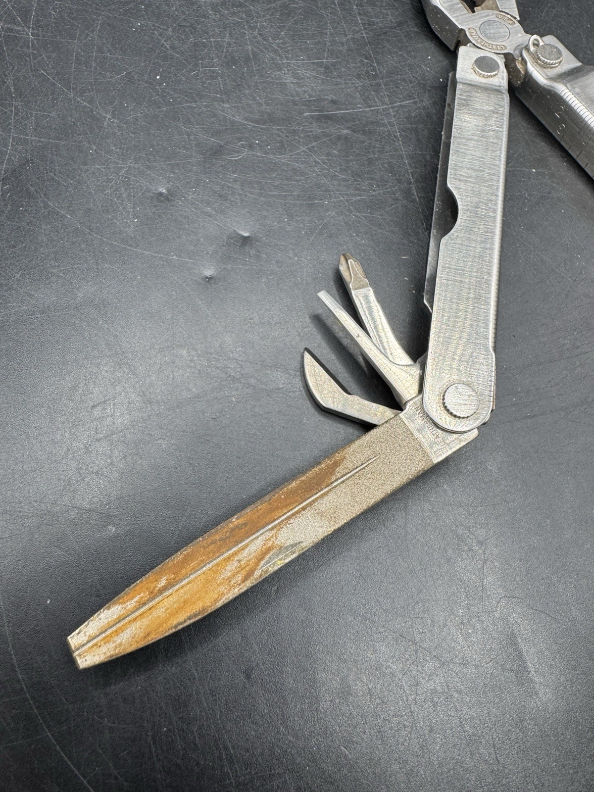 Leatherman PST II Multi-Tool, Scissors, Diamond File, w/Sheath, Retired