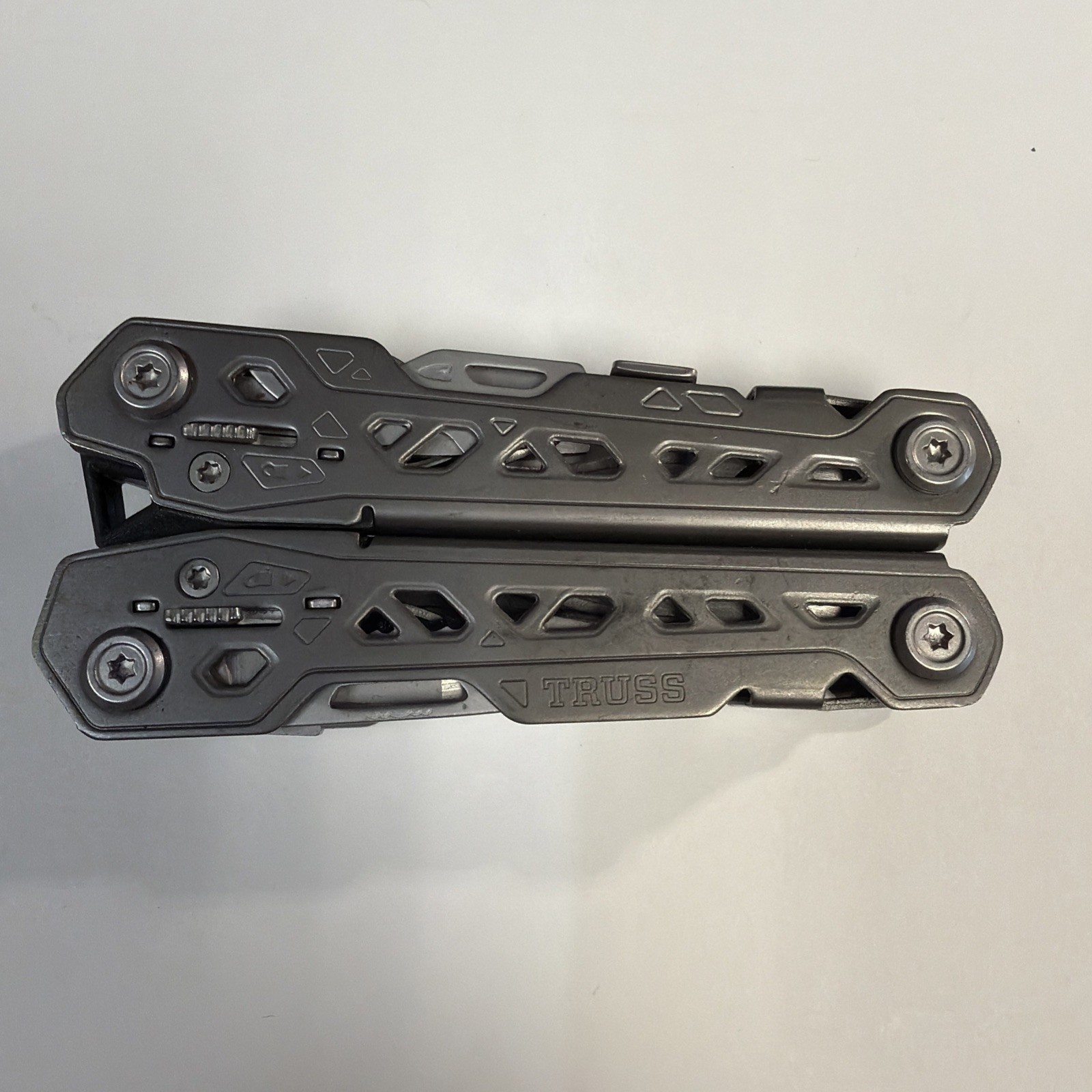 Gerber Truss 17-in-1 Multi Tool Dk Grey