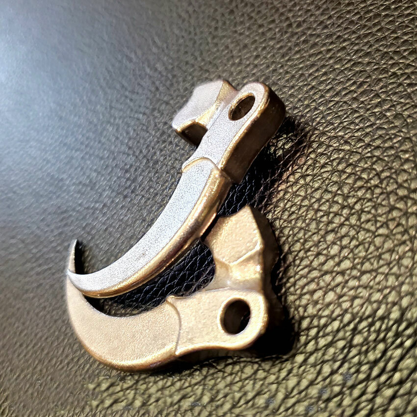 Stainless Steel Keychain Eagle Claw Necklace Pendant Bead Unpacking Box Tool