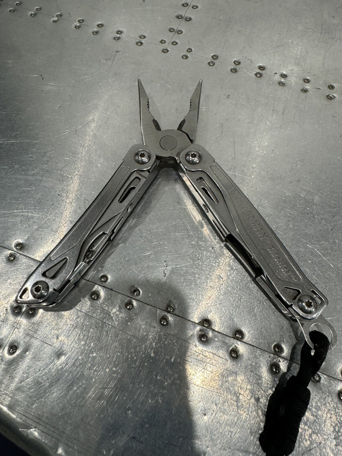 leatherman sidekick multi tool with belt clip