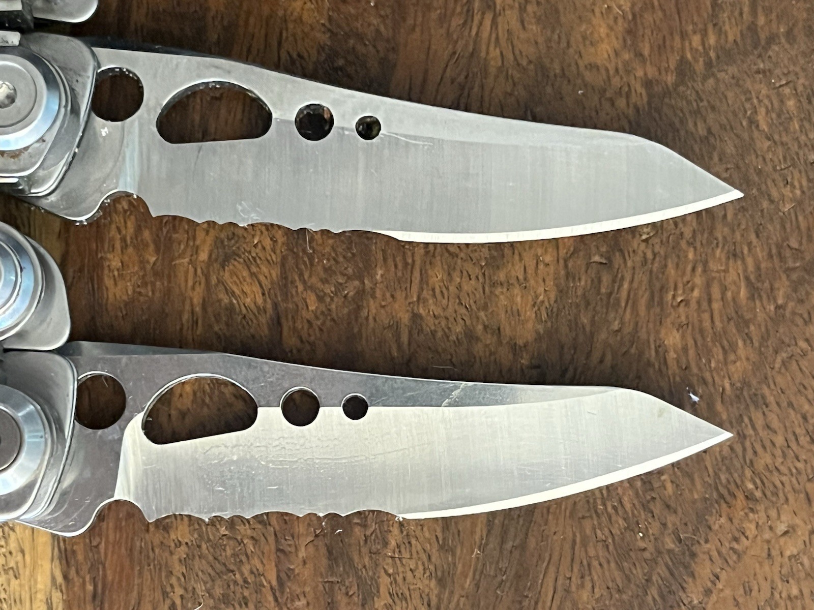 Leatherman Skeletool MultiTools SUPER NICE!! w/Leather Sheath (Lot Of 2)