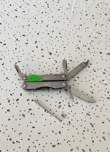 Leatherman SQUIRT S4 Silver Scissors Knife File Multi Tool – – – – –