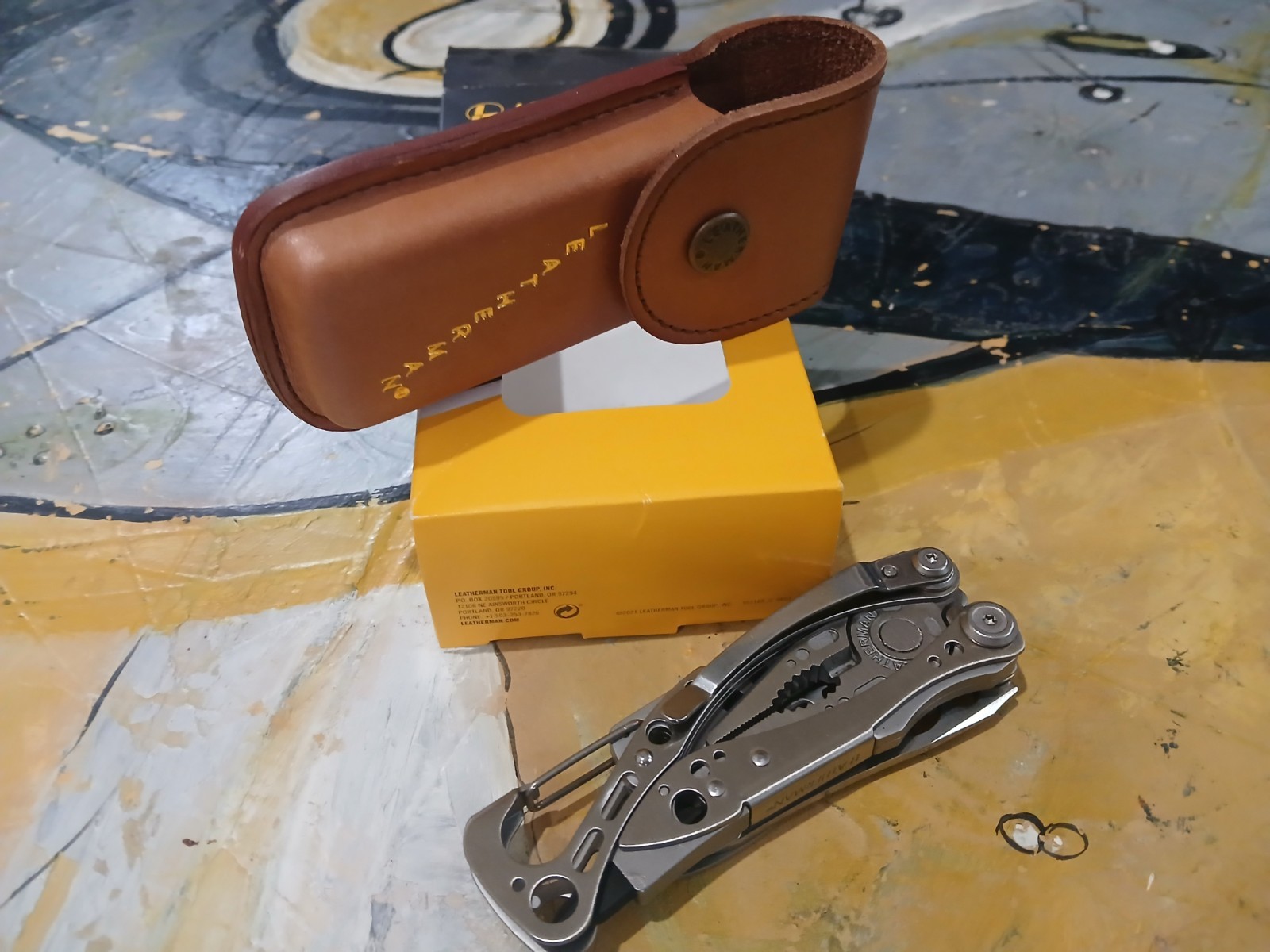 Unused Leatherman Skeletool Multitool- W/ Genuine Brown Leather Sheath USA Boxed
