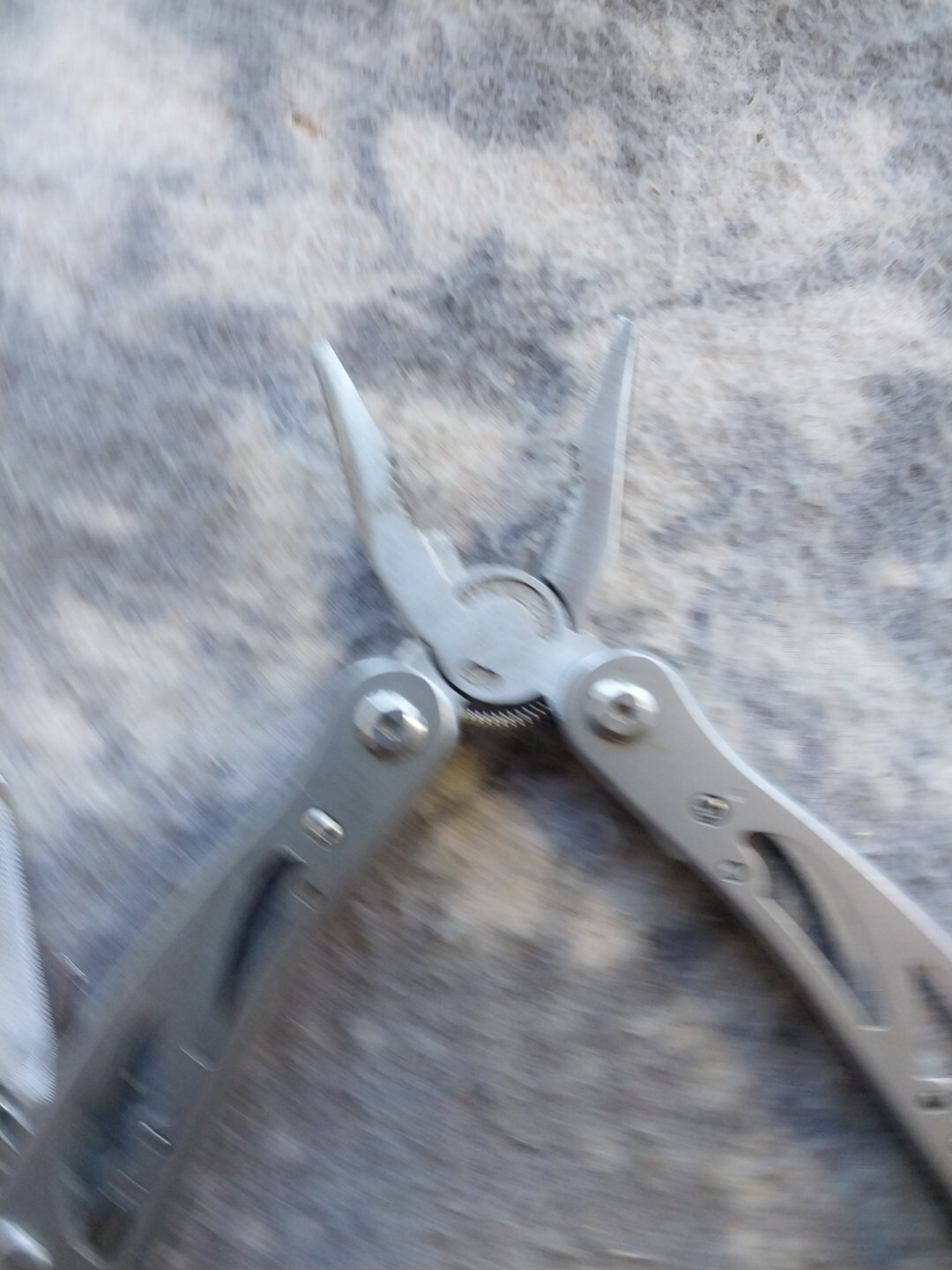 Multi Tool Kit Pliers Pocket Knife Folding Screwdriver Multi-functional