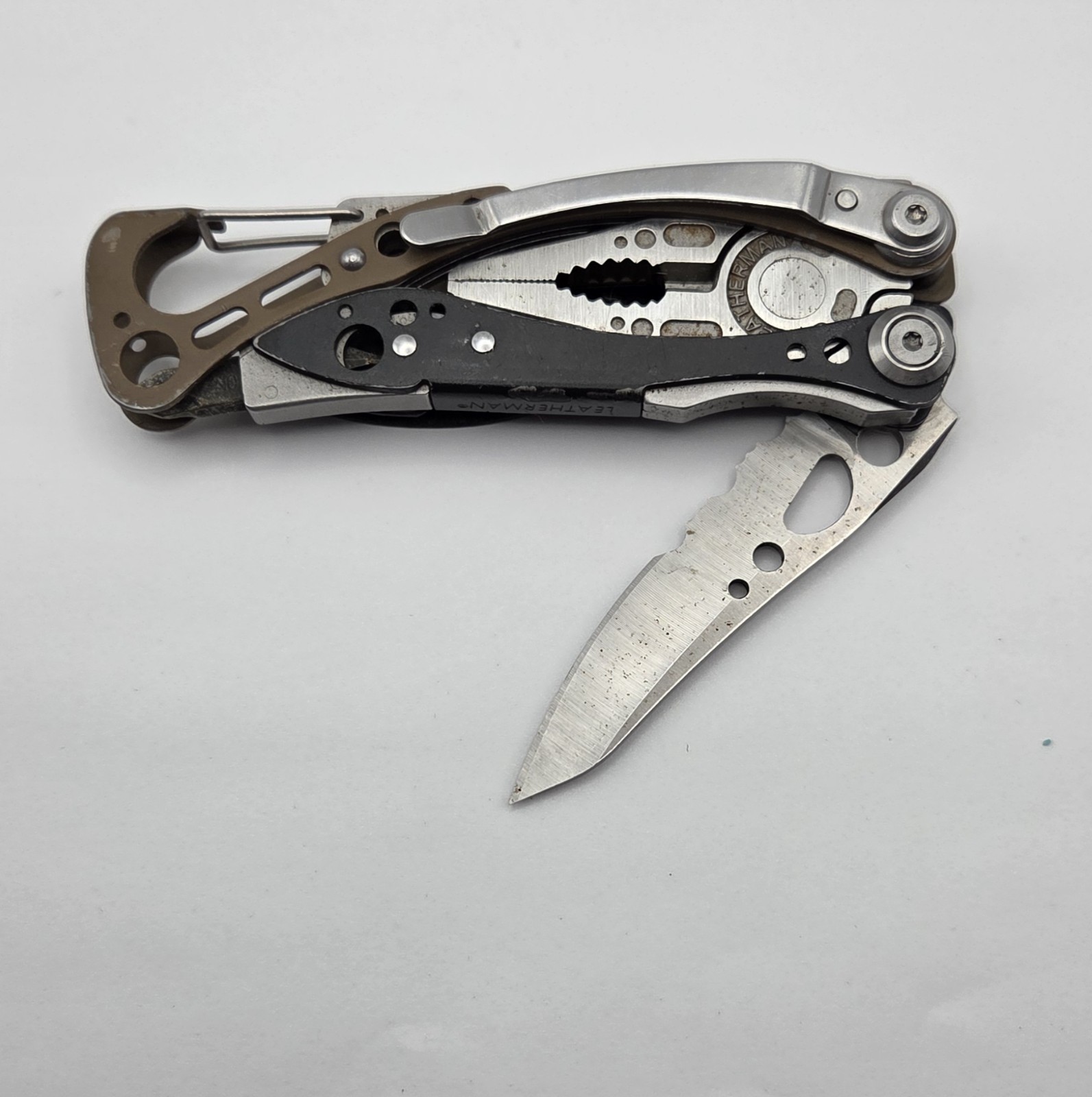 Leatherman Skeletool Coyote Tan multi tool Discontinued L-2