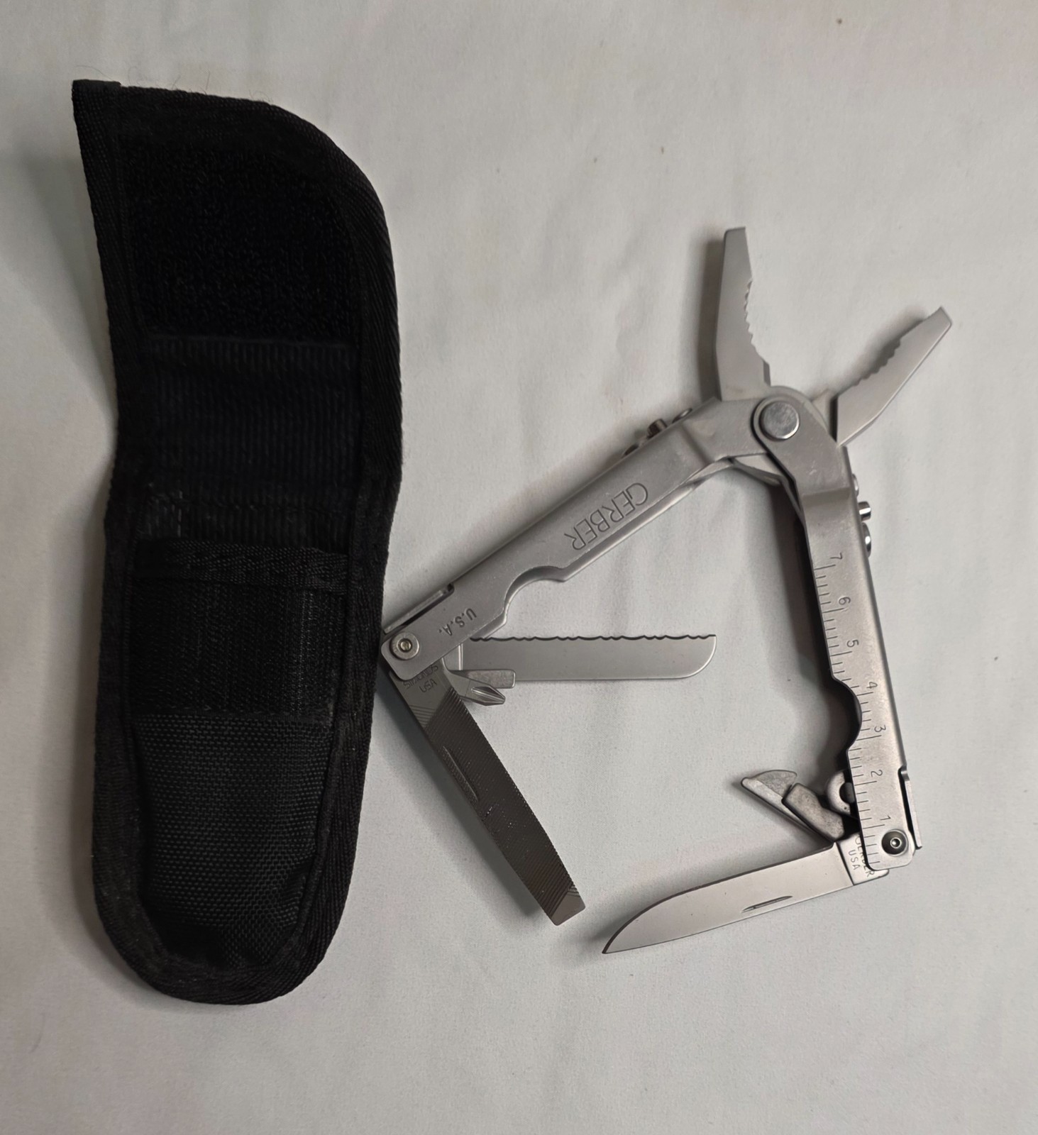 Gerber Legendary Blades Multi Tool with Case Stainless Steel
