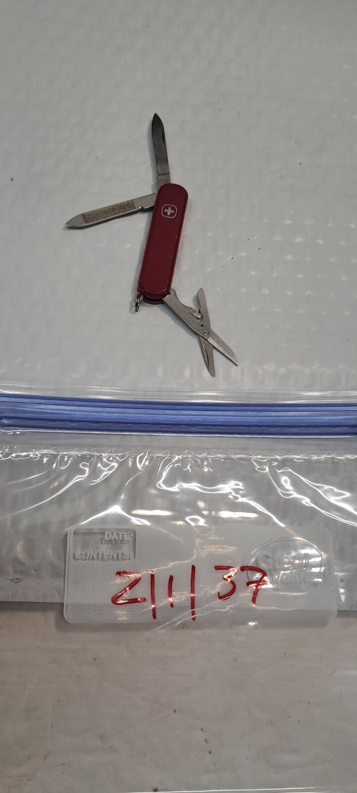 Wenger delemont 64 mm 3 function tool