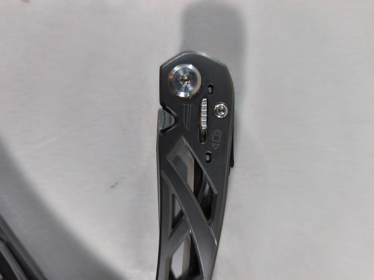 Gerber Suspension Multi-Plier Multitool with Original Black Nylon Sheath Case