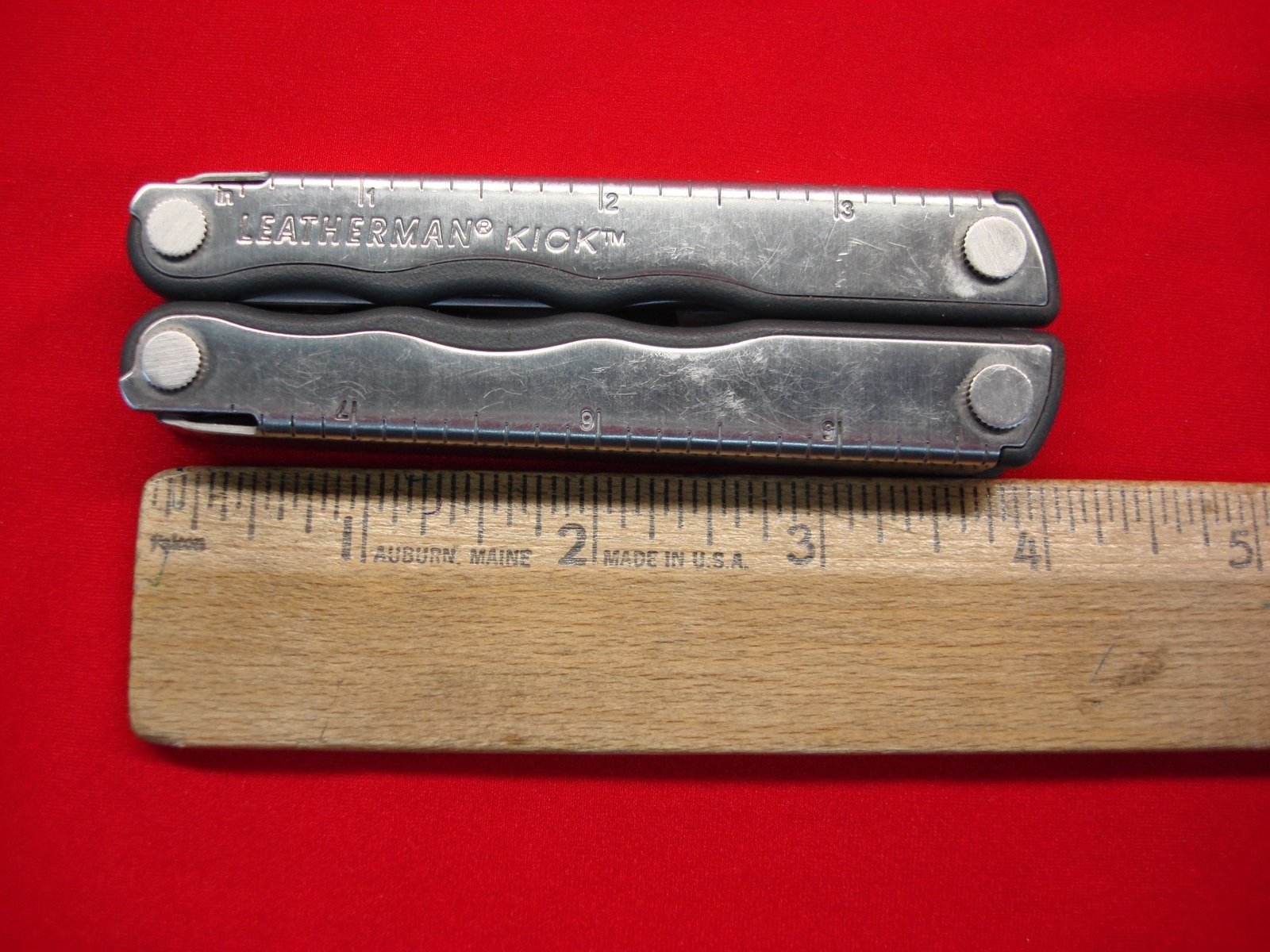 LEATHERMAN KICK MULTI-TOOL – GENUINE WITH 5 TOOLS – PREOWNED BUT VERY NICE COND.