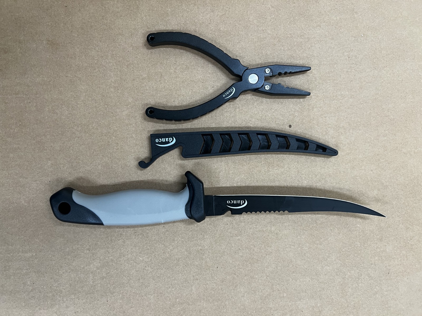 Danco Plier & Fillet Knife Kit – 6.5″ pliers & 7″ knife