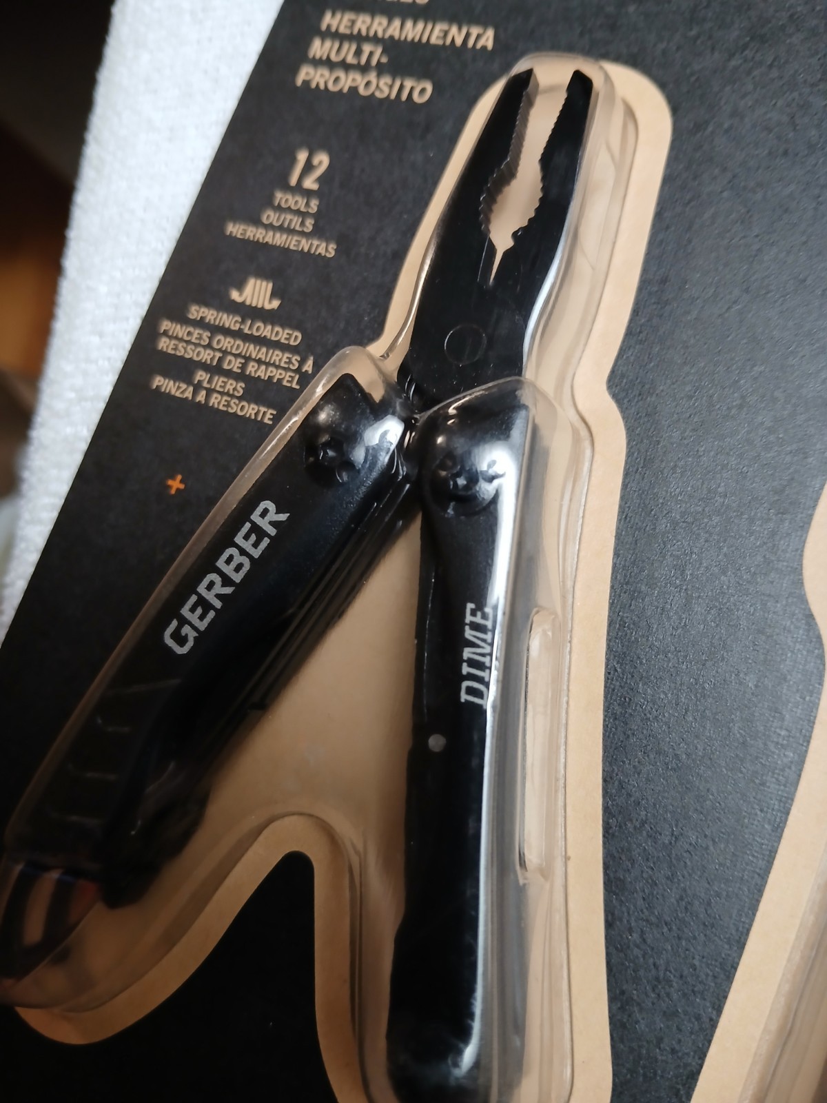 Gerber Dime Multi-Tool 12 Tools Ozark Trail Folding Knife Black Stainless Steel