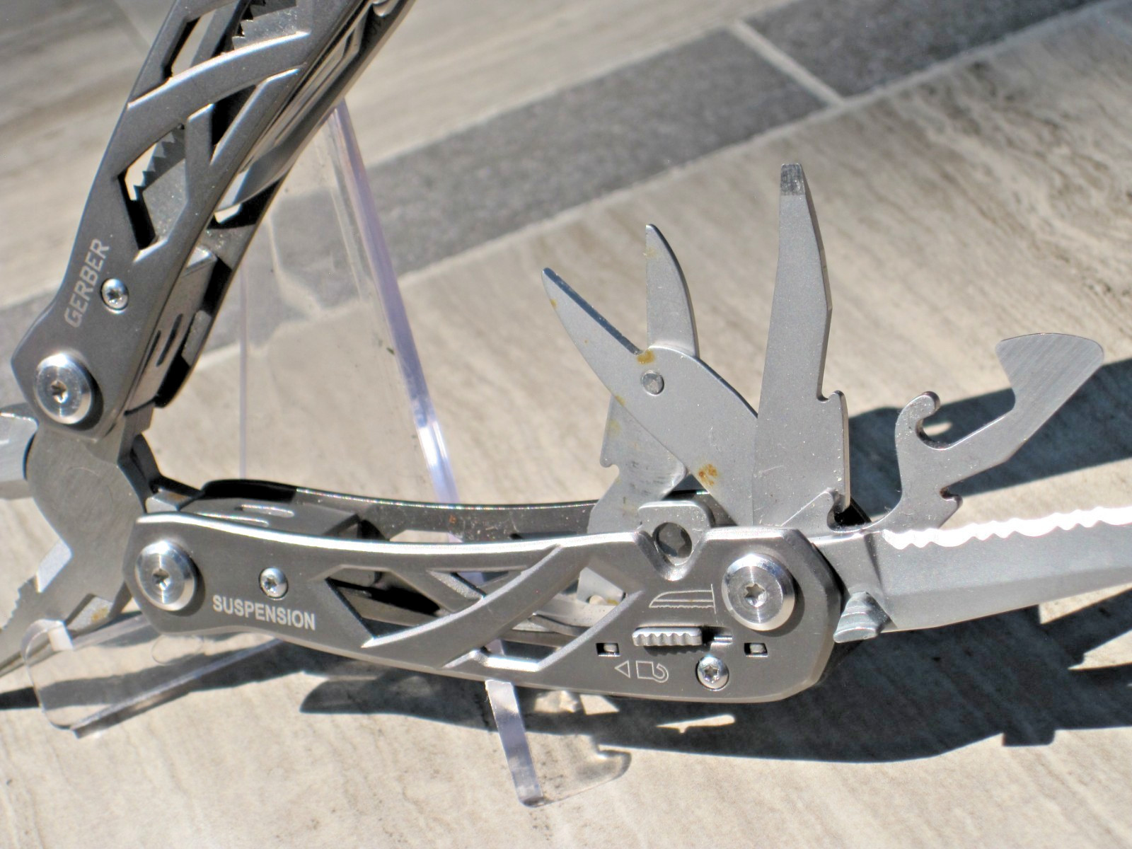 GERBER “SUSPENSION” Multitool, 10-tools