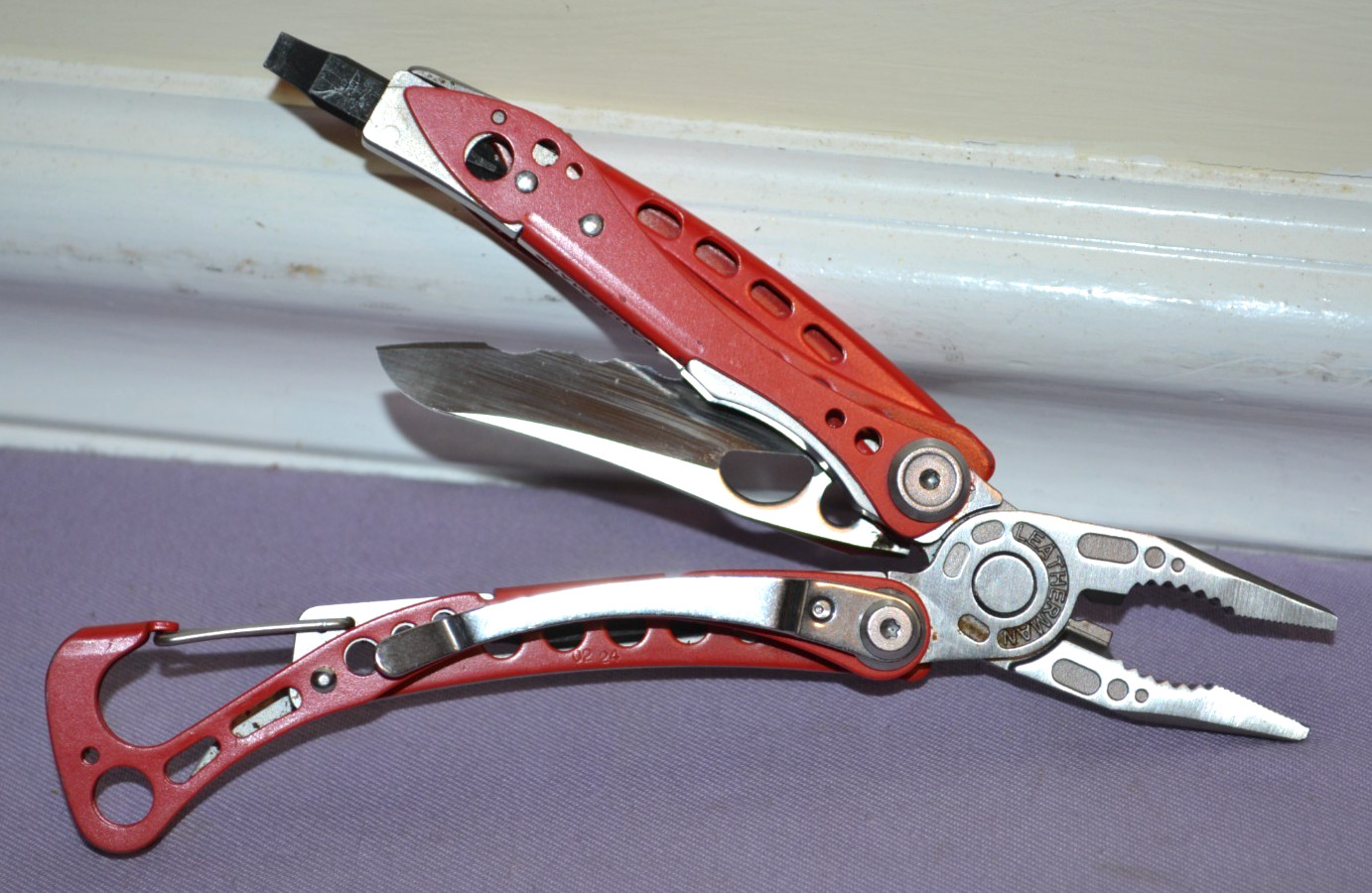 OEM Leatherman Skeletool RX Red Multi-Tool Knife, Pliers & Other Tools — Great
