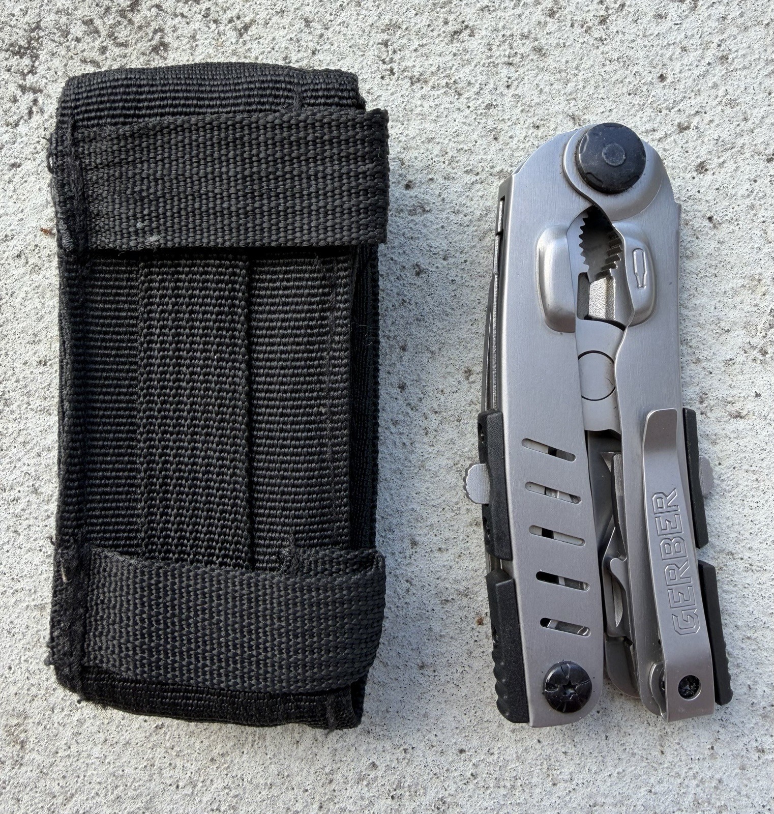 GERBER OCTANE RED/SILVER MULTI-PLIER MULTI TOOL IN SHEATH DISCONTINUED, RARE EXC